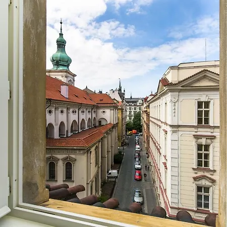 Salvator Church Great * Praga